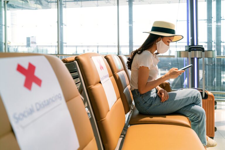 You're gearing up to travel in 2025—maybe as a student, a digital nomad, or someone hopping between cities. You need travel insurance that's reliable, affordable, and catered to your lifestyle.